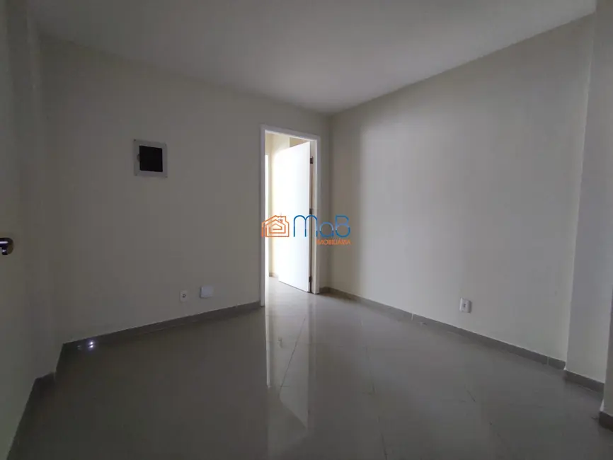 Sala Comercial com 2 quartos para alugar, 34m2 em Imbetiba, Macae - RJ - imagem 5 Foto 5 de Sala Comercial com 2 quartos para alugar, 34m2 em Imbetiba, Macae - RJ
