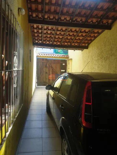 Foto 2 de Casa com 2 quartos à venda, 133m2 em Imbetiba, Macae - RJ
