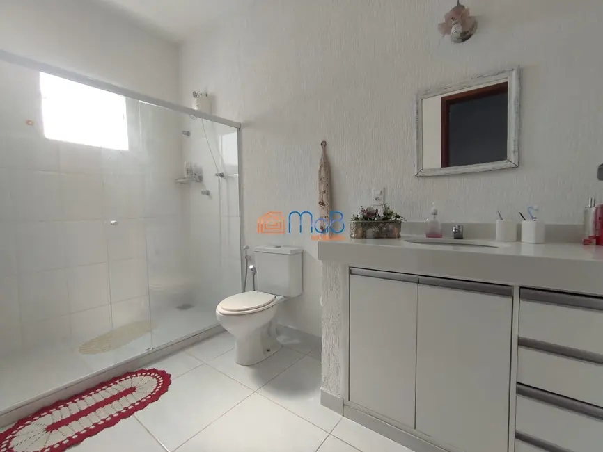 Casa com 3 quartos à venda, 153m2 em Lagoa, Macae - RJ - imagem 8 Foto 8 de Casa com 3 quartos à venda, 153m2 em Lagoa, Macae - RJ