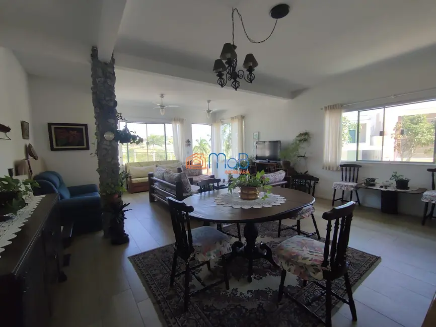 Casa com 3 quartos à venda, 153m2 em Lagoa, Macae - RJ - imagem 3 Foto 3 de Casa com 3 quartos à venda, 153m2 em Lagoa, Macae - RJ