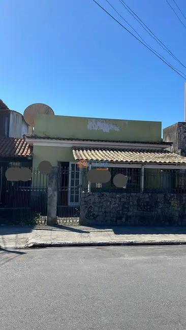 Foto 1 de Casa com 3 quartos à venda, 214m2 em Imbetiba, Macae - RJ