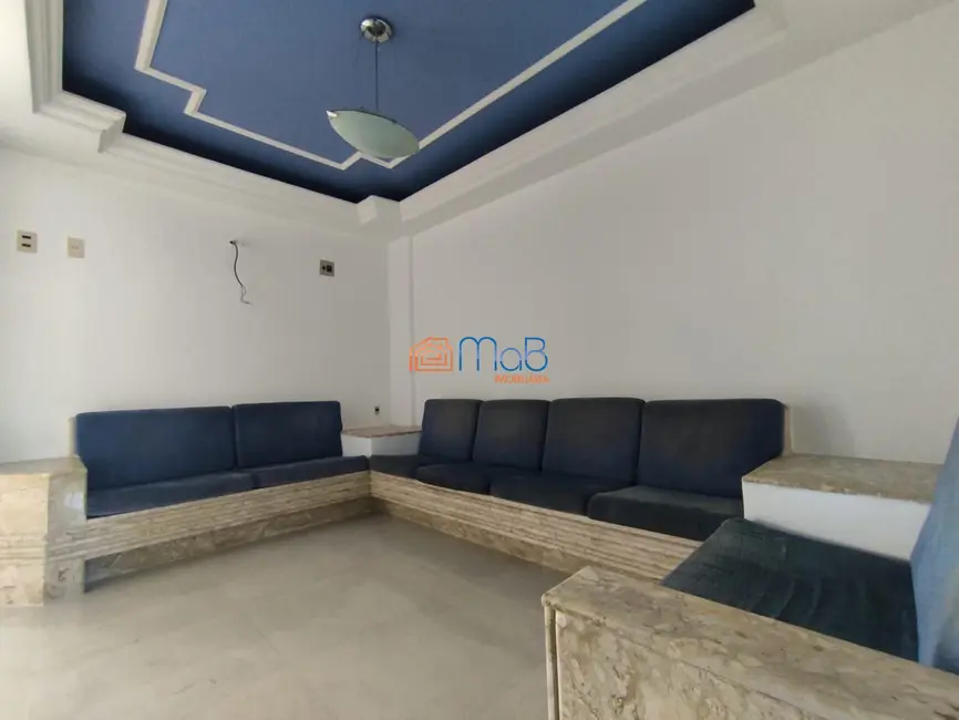 Foto 1 de Sala Comercial com 2 quartos para alugar, 38m2 em Centro, Macae - RJ