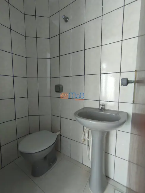 Sala Comercial com 1 quarto para alugar, 27m2 em Centro, Macae - RJ - imagem 4 Foto 4 de Sala Comercial com 1 quarto para alugar, 27m2 em Centro, Macae - RJ
