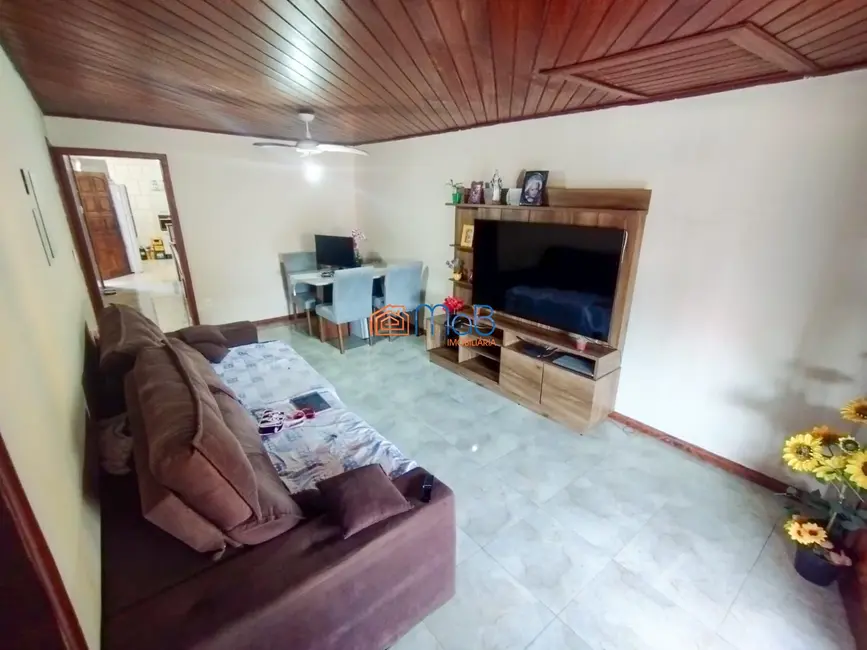 Casa com 3 quartos à venda, 230m2 em Parque Aeroporto, Macae - RJ - imagem 5 Foto 5 de Casa com 3 quartos à venda, 230m2 em Parque Aeroporto, Macae - RJ