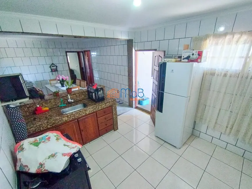 Casa com 3 quartos à venda, 230m2 em Parque Aeroporto, Macae - RJ - imagem 8 Foto 8 de Casa com 3 quartos à venda, 230m2 em Parque Aeroporto, Macae - RJ