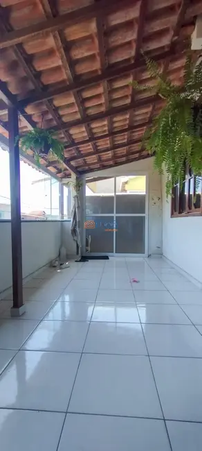 Casa com 3 quartos à venda, 230m2 em Parque Aeroporto, Macae - RJ - imagem 3 Foto 3 de Casa com 3 quartos à venda, 230m2 em Parque Aeroporto, Macae - RJ