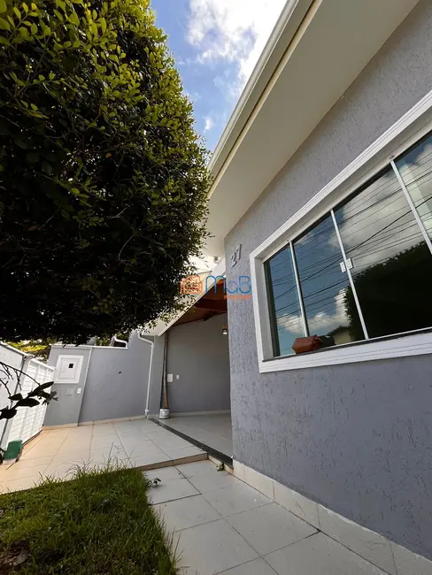 Casa com 3 quartos para alugar, 210m2 em Lagoa, Macae - RJ - imagem 5 Foto 5 de Casa com 3 quartos para alugar, 210m2 em Lagoa, Macae - RJ