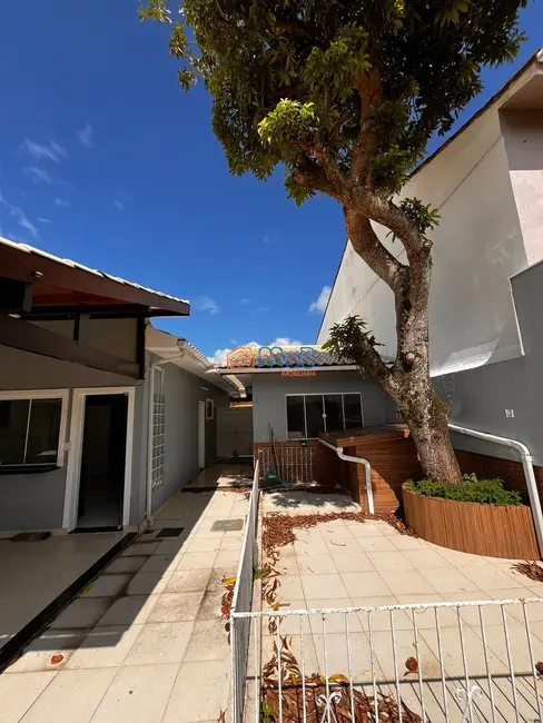 Casa com 3 quartos para alugar, 210m2 em Lagoa, Macae - RJ - imagem 9 Foto 9 de Casa com 3 quartos para alugar, 210m2 em Lagoa, Macae - RJ