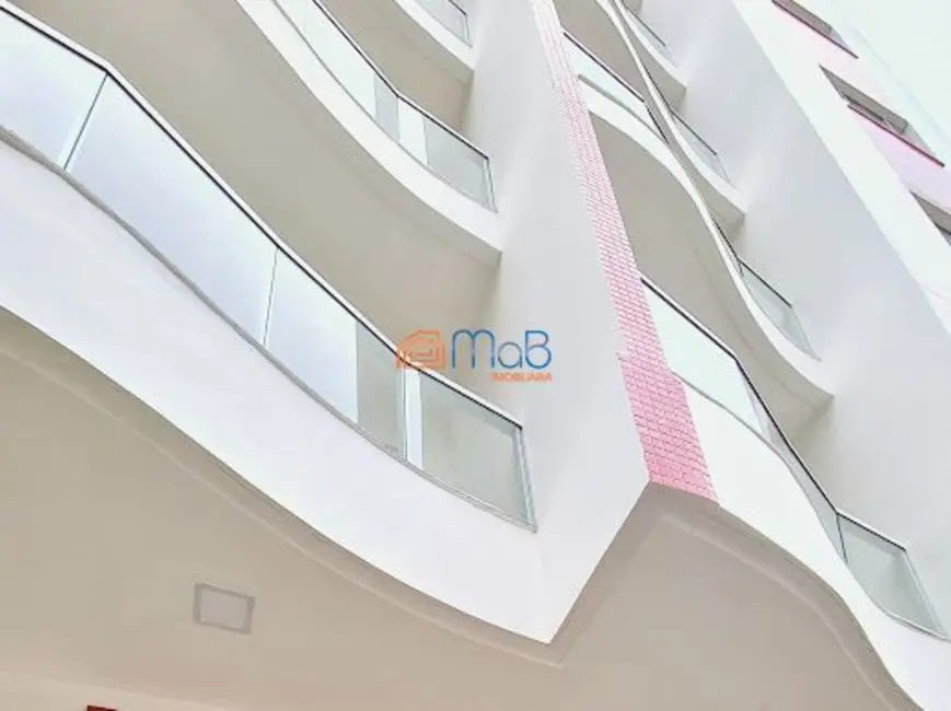 Foto 2 de Apartamento com 2 quartos à venda, 67m2 em Glória, Macae - RJ