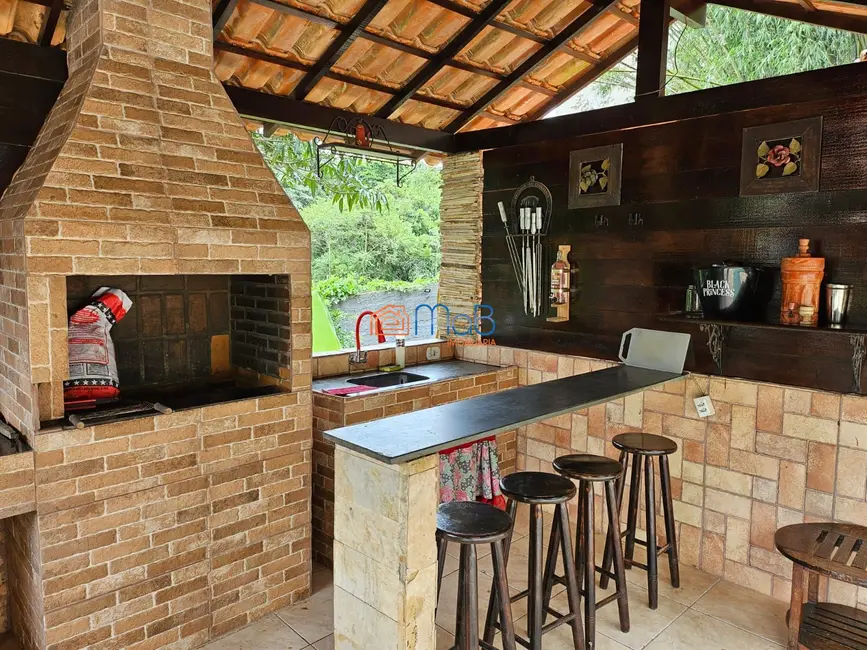 Casa com 11 quartos à venda, 334m2 em Granja dos Cavaleiros, Macae - RJ - imagem 7 Foto 7 de Casa com 11 quartos à venda, 334m2 em Granja dos Cavaleiros, Macae - RJ
