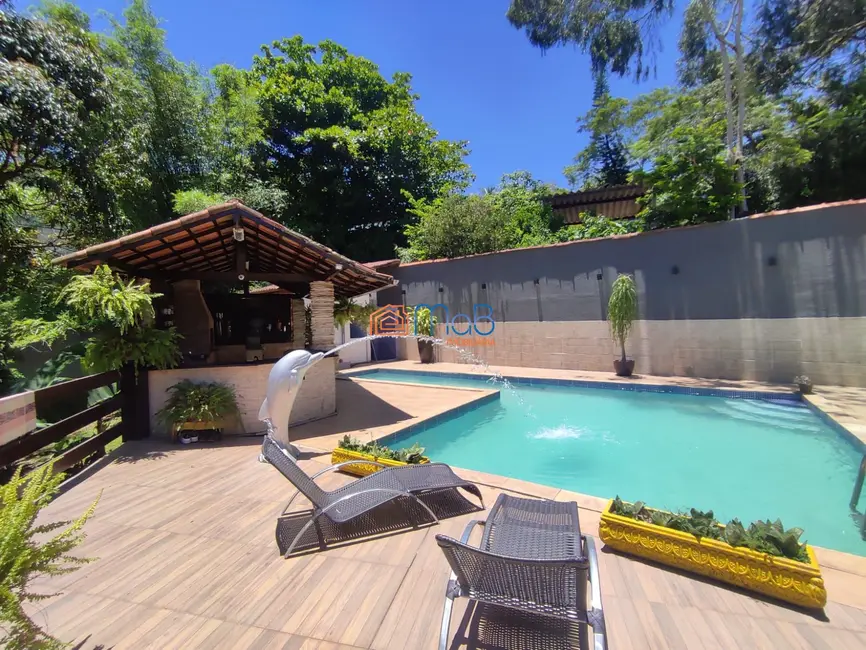 Casa com 11 quartos à venda, 334m2 em Granja dos Cavaleiros, Macae - RJ - imagem 3 Foto 3 de Casa com 11 quartos à venda, 334m2 em Granja dos Cavaleiros, Macae - RJ