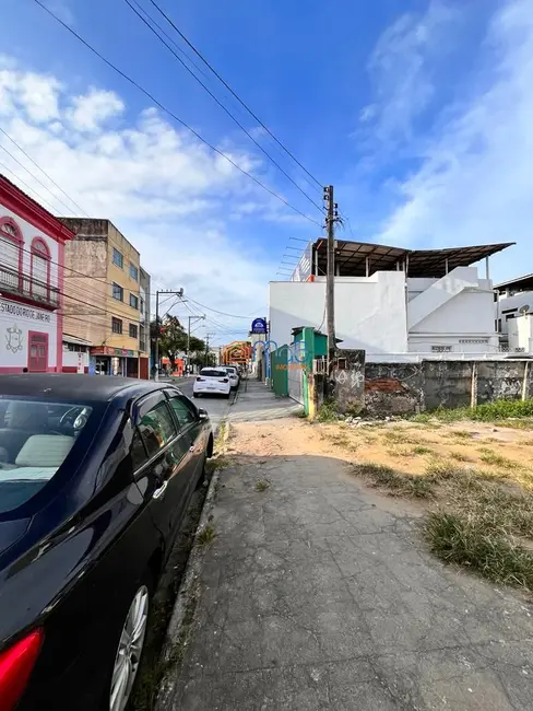 Terreno / Lote à venda, 300m2 em Centro, Macae - RJ - imagem 4 Foto 4 de Terreno / Lote à venda, 300m2 em Centro, Macae - RJ