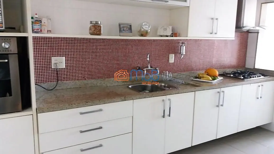 Cobertura com 4 quartos à venda, 370m2 em Praia Campista, Macae - RJ - imagem 7 Foto 7 de Cobertura com 4 quartos à venda, 370m2 em Praia Campista, Macae - RJ