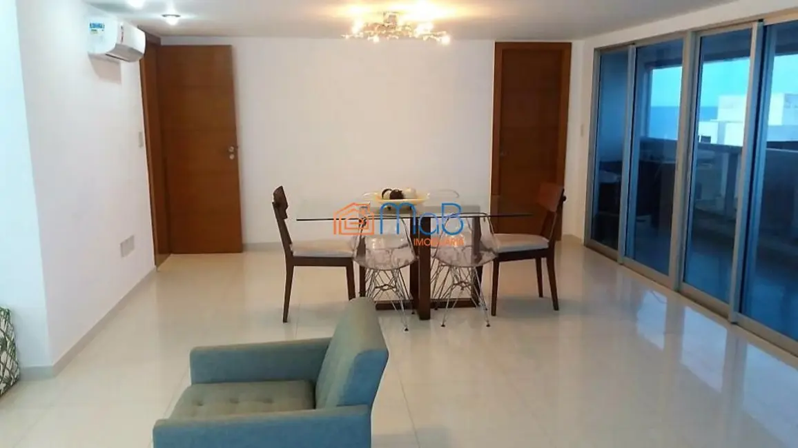 Cobertura com 4 quartos à venda, 370m2 em Praia Campista, Macae - RJ - imagem 4 Foto 4 de Cobertura com 4 quartos à venda, 370m2 em Praia Campista, Macae - RJ