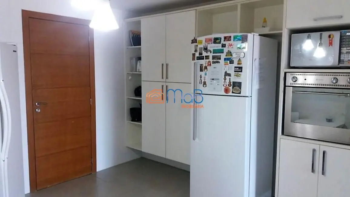 Cobertura com 4 quartos à venda, 370m2 em Praia Campista, Macae - RJ - imagem 6 Foto 6 de Cobertura com 4 quartos à venda, 370m2 em Praia Campista, Macae - RJ