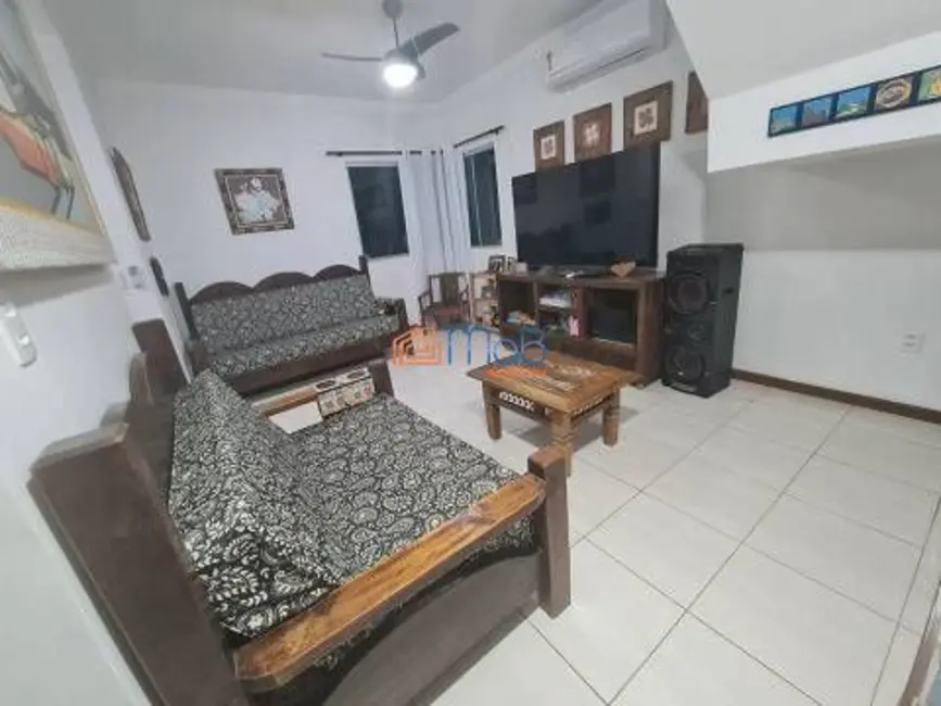 Casa de Condomínio com 3 quartos à venda, 118m2 em Granja dos Cavaleiros, Macae - RJ - imagem 4 Foto 4 de Casa de Condomínio com 3 quartos à venda, 118m2 em Granja dos Cavaleiros, Macae - RJ