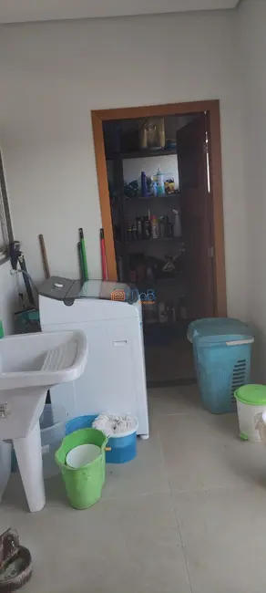 Casa de Condomínio com 3 quartos à venda, 232m2 em Alphaville, Rio Das Ostras - RJ - imagem 9 Foto 9 de Casa de Condomínio com 3 quartos à venda, 232m2 em Alphaville, Rio Das Ostras - RJ