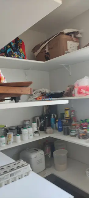 Casa de Condomínio com 3 quartos à venda, 232m2 em Alphaville, Rio Das Ostras - RJ - imagem 8 Foto 8 de Casa de Condomínio com 3 quartos à venda, 232m2 em Alphaville, Rio Das Ostras - RJ