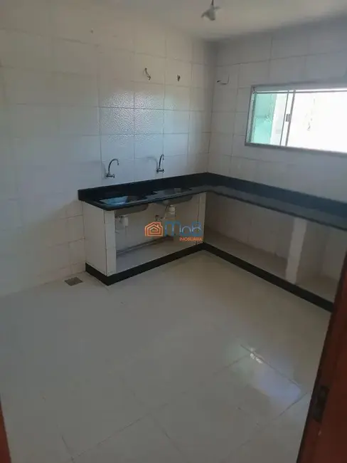 Loja para alugar, 120m2 em Praia Campista, Macae - RJ - imagem 4 Foto 4 de Loja para alugar, 120m2 em Praia Campista, Macae - RJ