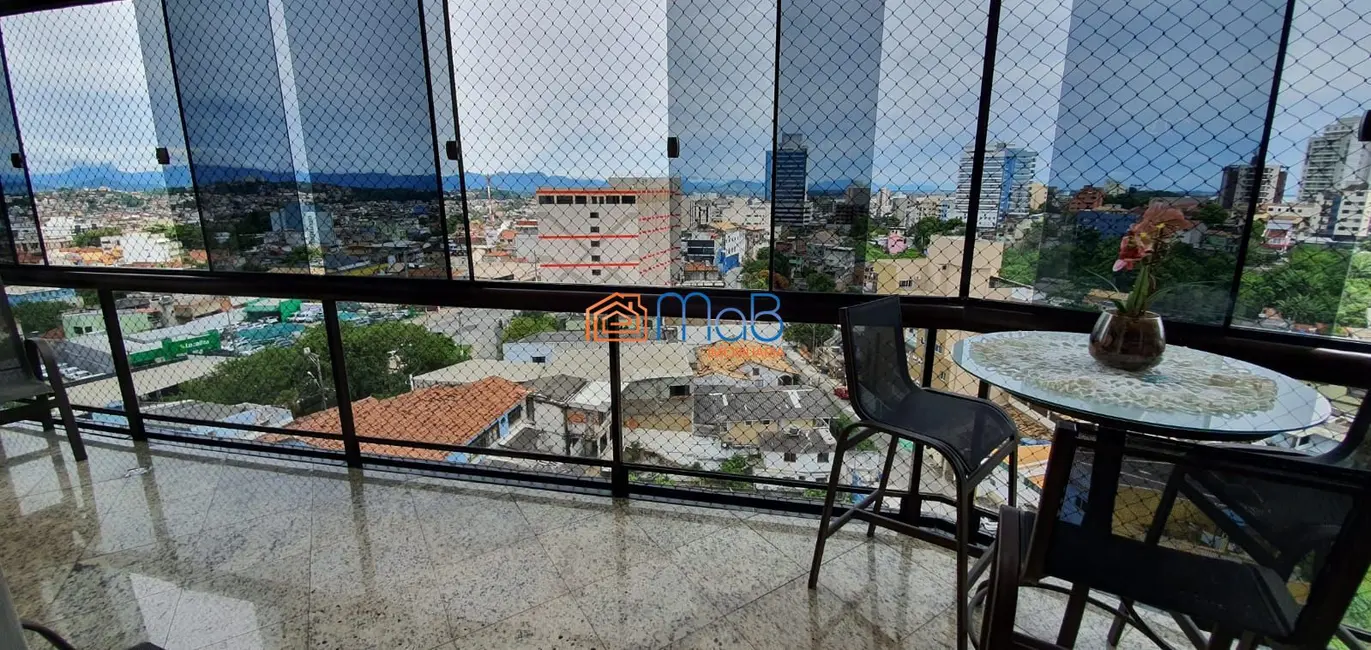Apartamento com 3 quartos à venda, 150m2 em Cajueiros, Macae - RJ - imagem 3 Foto 3 de Apartamento com 3 quartos à venda, 150m2 em Cajueiros, Macae - RJ