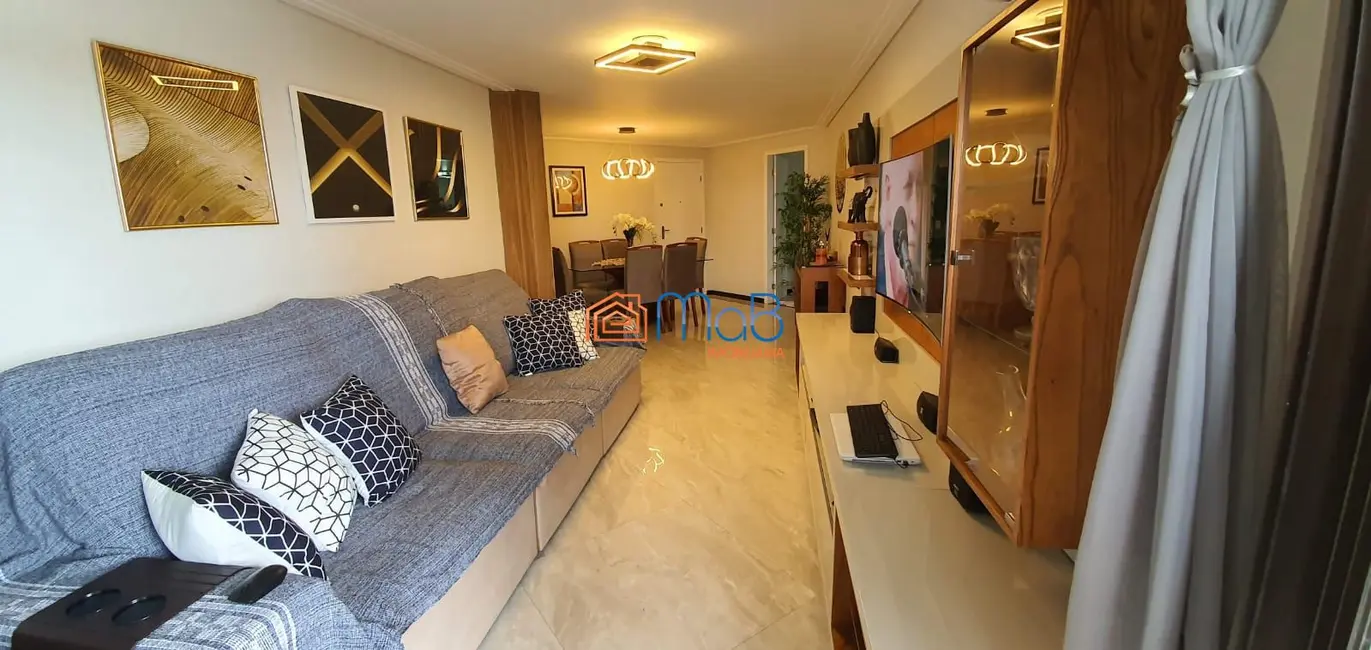 Apartamento com 3 quartos à venda, 150m2 em Cajueiros, Macae - RJ - imagem 7 Foto 7 de Apartamento com 3 quartos à venda, 150m2 em Cajueiros, Macae - RJ