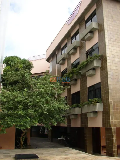 Apartamento com 3 quartos à venda, 303m2 em Centro, Macae - RJ - imagem 3 Foto 3 de Apartamento com 3 quartos à venda, 303m2 em Centro, Macae - RJ