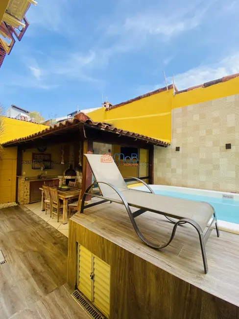 Foto 1 de Casa com 4 quartos à venda, 180m2 em Riviera Fluminense, Macae - RJ