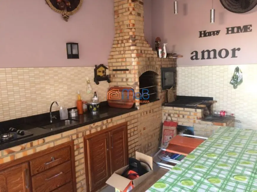 Casa com 4 quartos à venda, 270m2 em Lagoa, Macae - RJ - imagem 4 Foto 4 de Casa com 4 quartos à venda, 270m2 em Lagoa, Macae - RJ