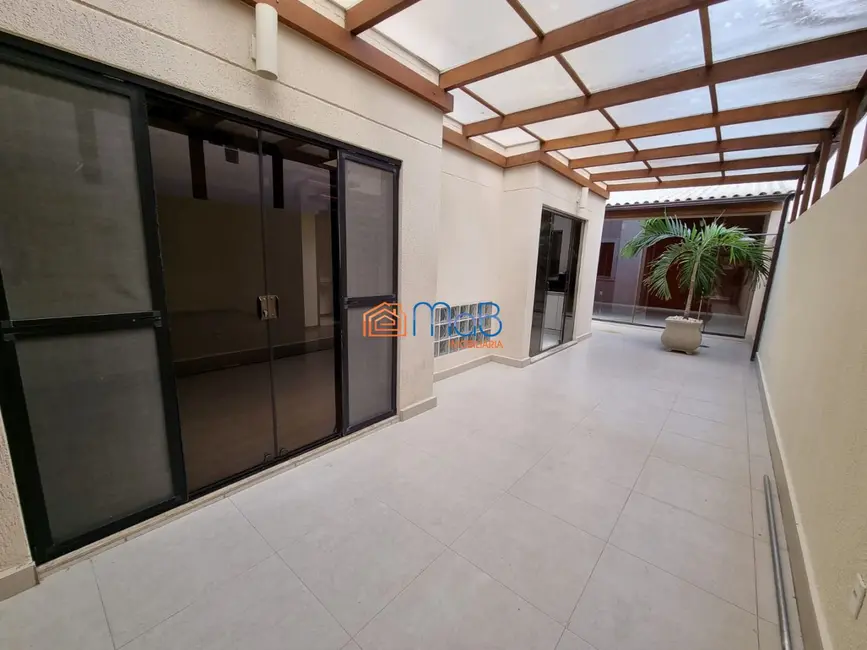 Casa com 3 quartos à venda, 160m2 em Riviera Fluminense, Macae - RJ - imagem 7 Foto 7 de Casa com 3 quartos à venda, 160m2 em Riviera Fluminense, Macae - RJ