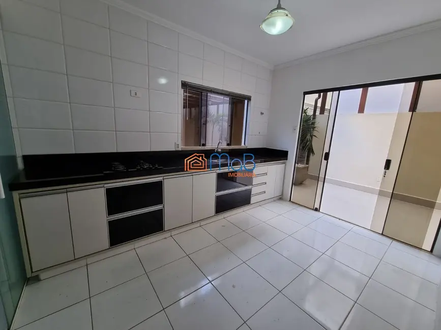 Casa com 3 quartos à venda, 160m2 em Riviera Fluminense, Macae - RJ - imagem 9 Foto 9 de Casa com 3 quartos à venda, 160m2 em Riviera Fluminense, Macae - RJ