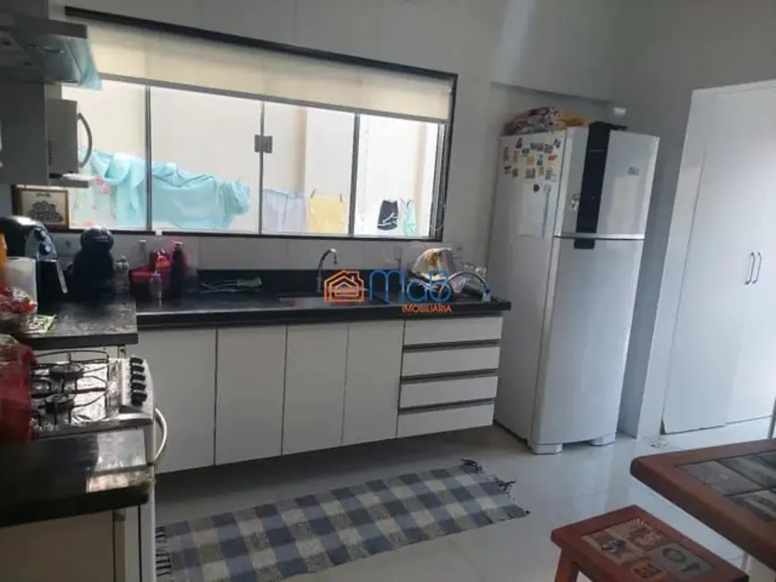Casa com 3 quartos à venda, 153m2 em Vale Encantado, Macae - RJ - imagem 7 Foto 7 de Casa com 3 quartos à venda, 153m2 em Vale Encantado, Macae - RJ