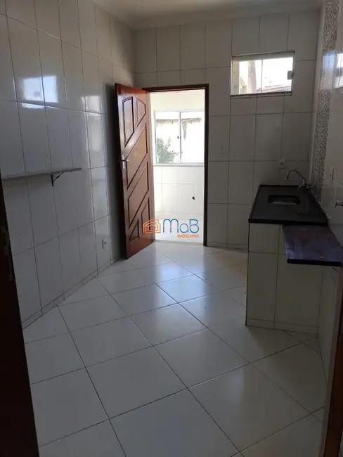 Casa com 6 quartos para alugar, 150m2 em Centro, Macae - RJ - imagem 7 Foto 7 de Casa com 6 quartos para alugar, 150m2 em Centro, Macae - RJ