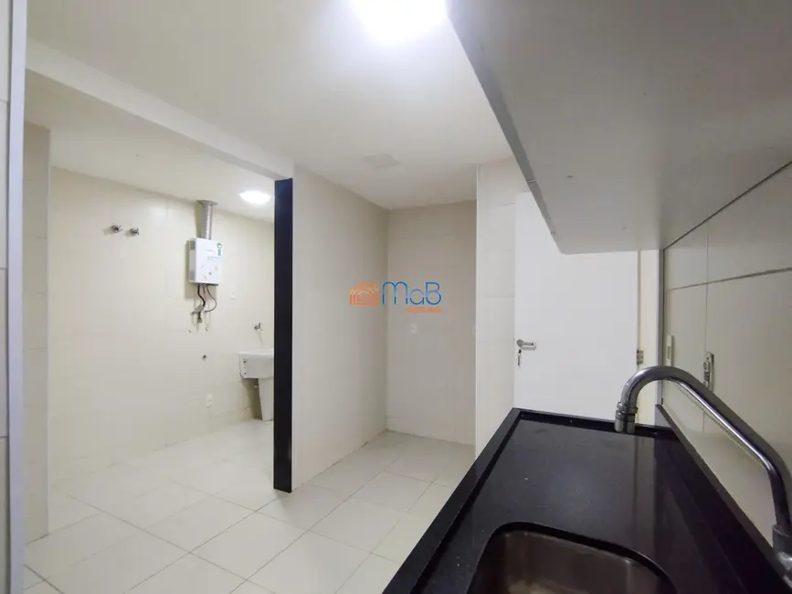 Apartamento com 2 quartos à venda, 78m2 em Cavaleiros, Macae - RJ - imagem 4 Foto 4 de Apartamento com 2 quartos à venda, 78m2 em Cavaleiros, Macae - RJ