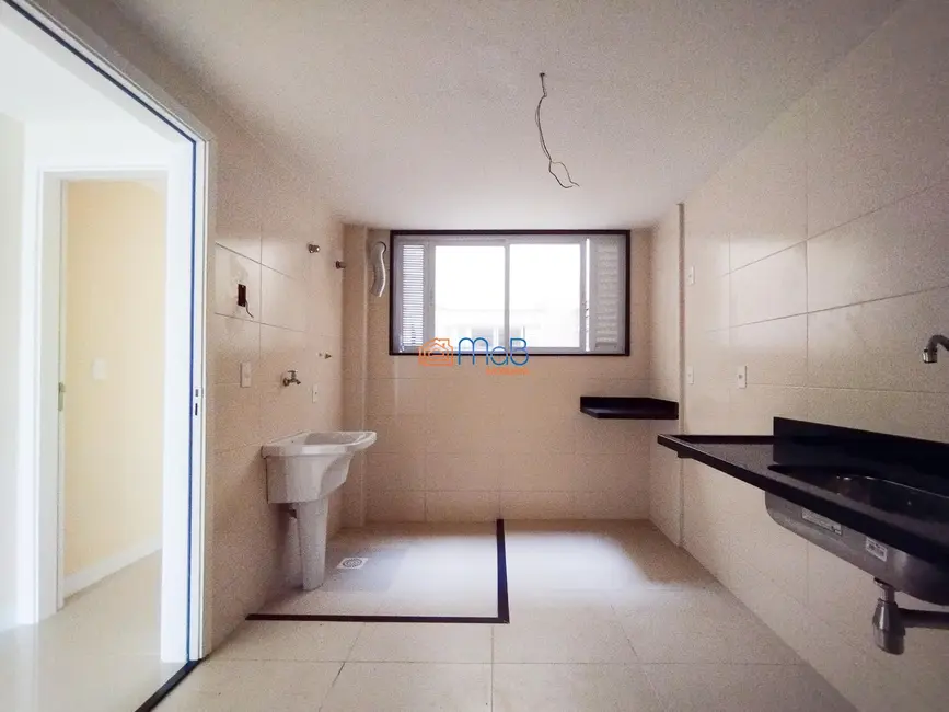 Apartamento com 3 quartos à venda, 98m2 em Praia Campista, Macae - RJ - imagem 5 Foto 5 de Apartamento com 3 quartos à venda, 98m2 em Praia Campista, Macae - RJ