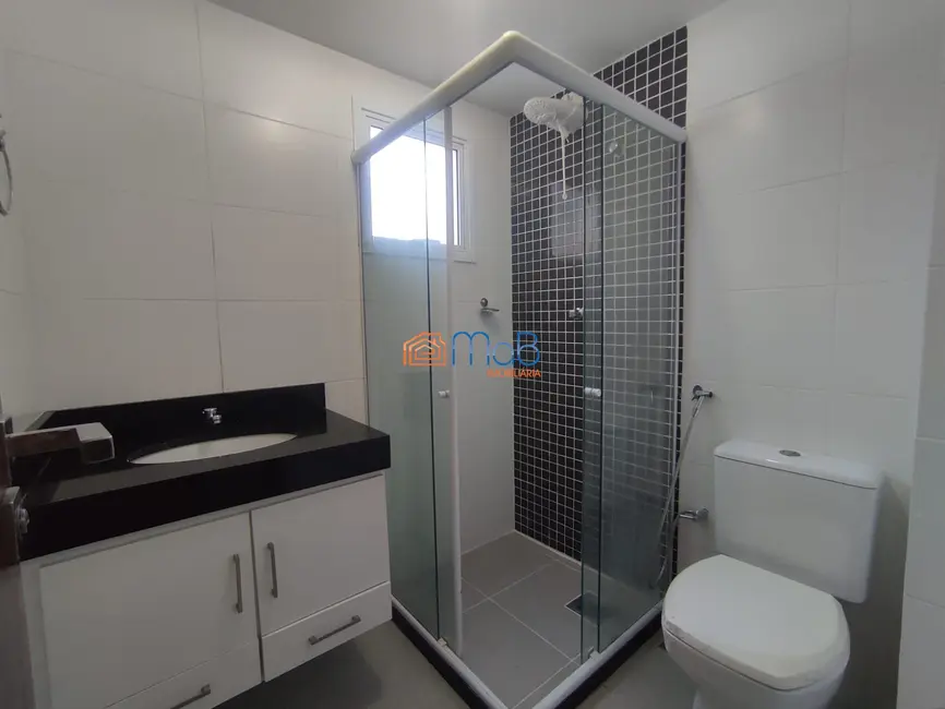 Apartamento com 2 quartos para alugar, 90m2 em Praia do Pecado, Macae - RJ - imagem 4 Foto 4 de Apartamento com 2 quartos para alugar, 90m2 em Praia do Pecado, Macae - RJ