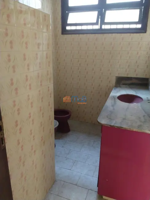 Loja com 4 quartos para alugar, 120m2 em Centro, Macae - RJ - imagem 9 Foto 9 de Loja com 4 quartos para alugar, 120m2 em Centro, Macae - RJ