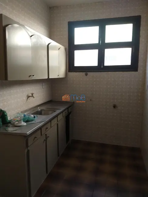 Loja com 4 quartos para alugar, 120m2 em Centro, Macae - RJ - imagem 4 Foto 4 de Loja com 4 quartos para alugar, 120m2 em Centro, Macae - RJ