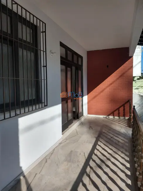Loja com 4 quartos para alugar, 120m2 em Centro, Macae - RJ - imagem 3 Foto 3 de Loja com 4 quartos para alugar, 120m2 em Centro, Macae - RJ