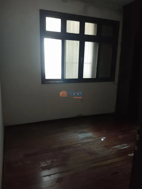 Loja com 4 quartos para alugar, 120m2 em Centro, Macae - RJ - imagem 7 Foto 7 de Loja com 4 quartos para alugar, 120m2 em Centro, Macae - RJ