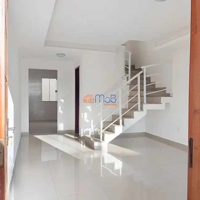 Foto 2 de Apartamento com 3 quartos à venda, 90m2 em Jardim Vitória, Macae - RJ