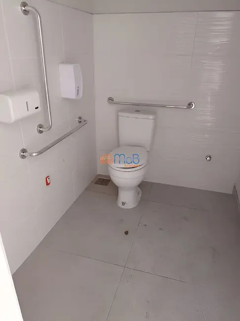 Loja com 3 quartos para alugar, 252m2 em Centro, Macae - RJ - imagem 9 Foto 9 de Loja com 3 quartos para alugar, 252m2 em Centro, Macae - RJ