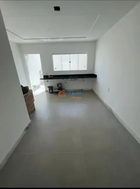 Apartamento com 3 quartos à venda, 127m2 em Lagoa, Macae - RJ - imagem 3 Foto 3 de Apartamento com 3 quartos à venda, 127m2 em Lagoa, Macae - RJ