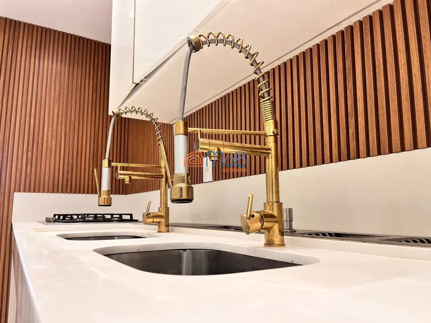 Cobertura com 4 quartos à venda, 268m2 em Praia do Pecado, Macae - RJ - imagem 8 Foto 8 de Cobertura com 4 quartos à venda, 268m2 em Praia do Pecado, Macae - RJ