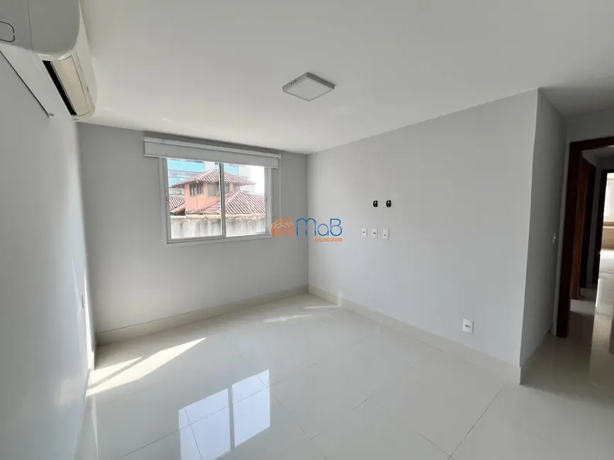 Apartamento com 3 quartos à venda, 138m2 em Praia do Pecado, Macae - RJ - imagem 9 Foto 9 de Apartamento com 3 quartos à venda, 138m2 em Praia do Pecado, Macae - RJ