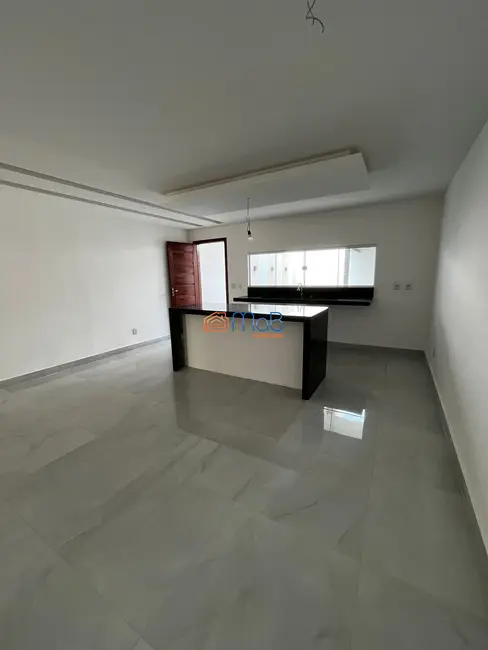 Casa com 3 quartos à venda, 207m2 em Lagoa, Macae - RJ - imagem 9 Foto 9 de Casa com 3 quartos à venda, 207m2 em Lagoa, Macae - RJ