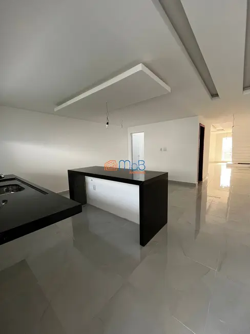 Casa com 3 quartos à venda, 207m2 em Lagoa, Macae - RJ - imagem 7 Foto 7 de Casa com 3 quartos à venda, 207m2 em Lagoa, Macae - RJ
