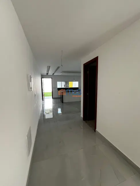 Casa com 3 quartos à venda, 207m2 em Lagoa, Macae - RJ - imagem 5 Foto 5 de Casa com 3 quartos à venda, 207m2 em Lagoa, Macae - RJ