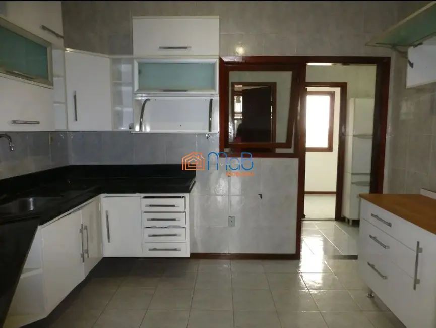 Cobertura com 4 quartos à venda, 220m2 em Praia do Pecado, Macae - RJ - imagem 7 Foto 7 de Cobertura com 4 quartos à venda, 220m2 em Praia do Pecado, Macae - RJ