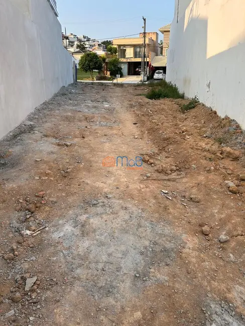 Foto 2 de Terreno / Lote à venda, 270m2 em Lagoa, Macae - RJ