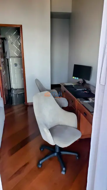 Apartamento com 3 quartos à venda, 240m2 em Imbetiba, Macae - RJ - imagem 6 Foto 6 de Apartamento com 3 quartos à venda, 240m2 em Imbetiba, Macae - RJ